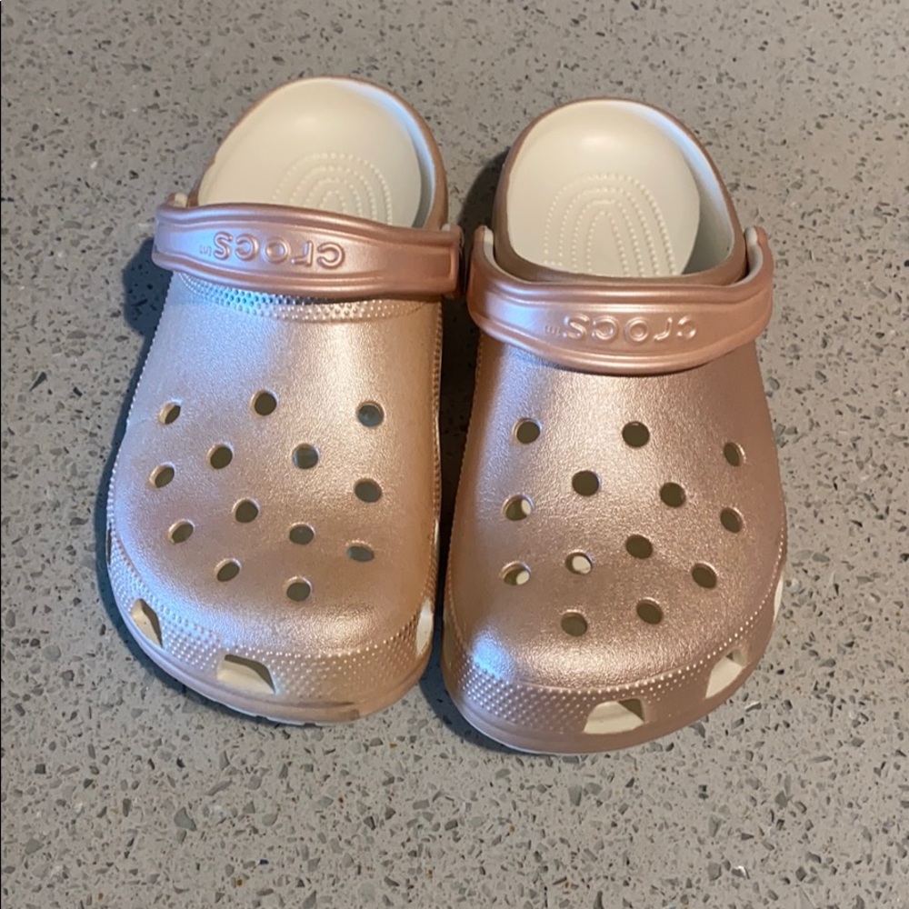 Pink crocs